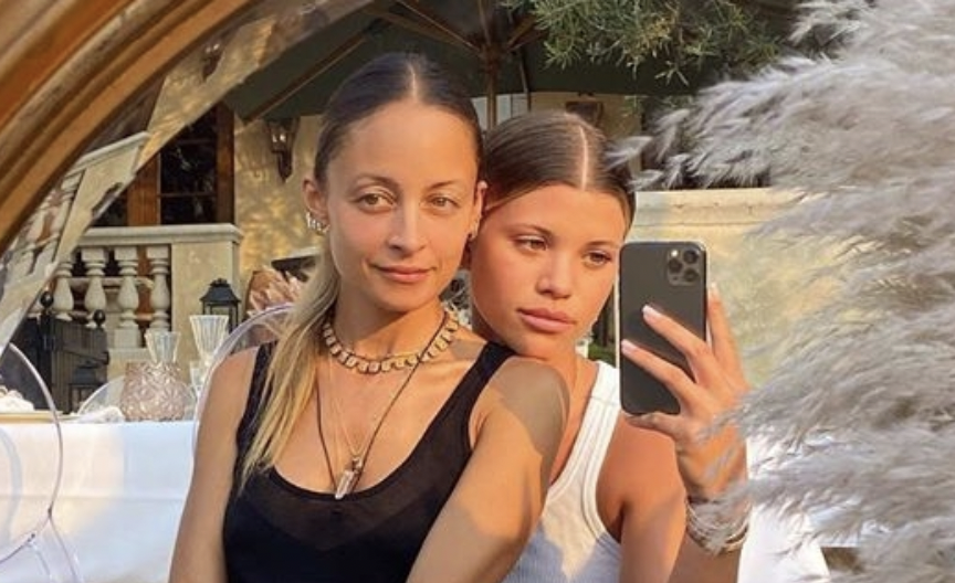 Famous sisters: How close are Nicole and Sofia Richie?