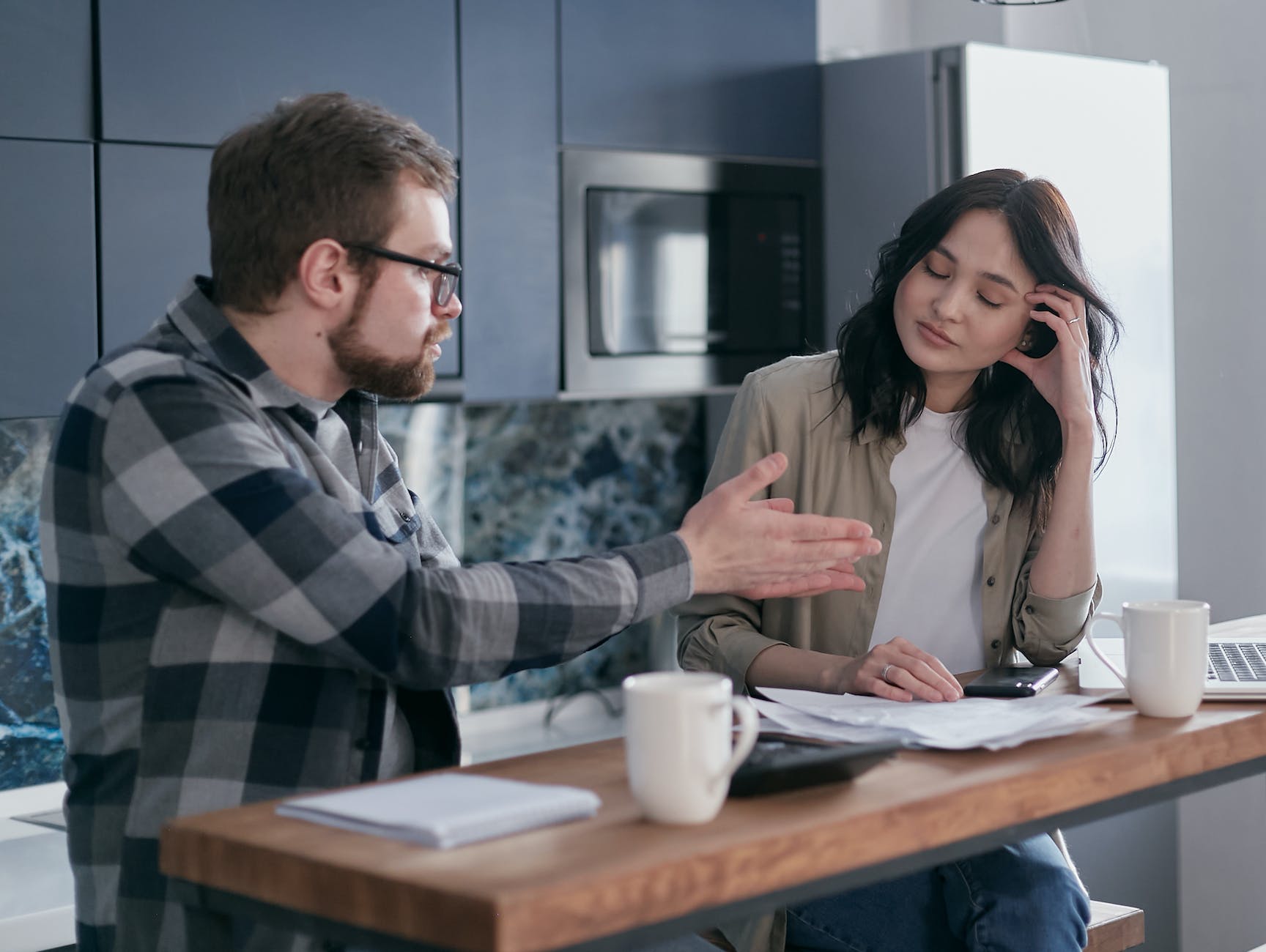 Woman considers dumping her boyfriend because he wants her to be more submissive… while she’s paying most of the bills