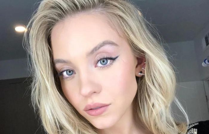 Only diehard Sydney Sweeney fans can answer ALL 25 questions 
