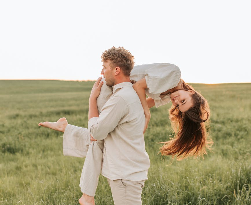 If you’re a single woman looking for love, these are the 5 best cities to move to