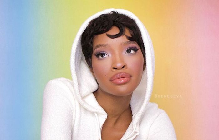 Why you should be following @Doeneseya on Instagram for beauty and fashion inspo