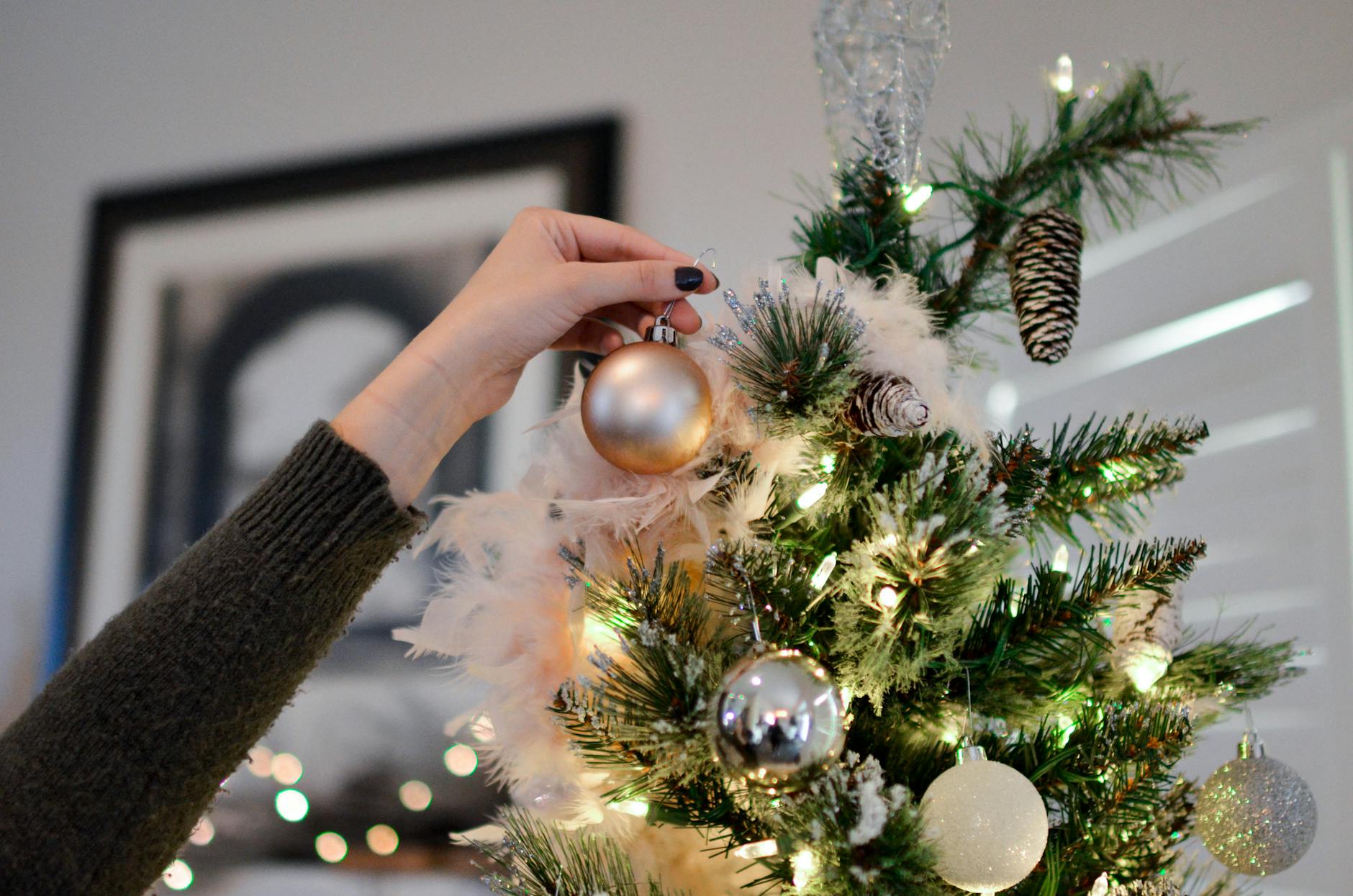 10 lovable Christmas decorations that require less maintenance than a real tree