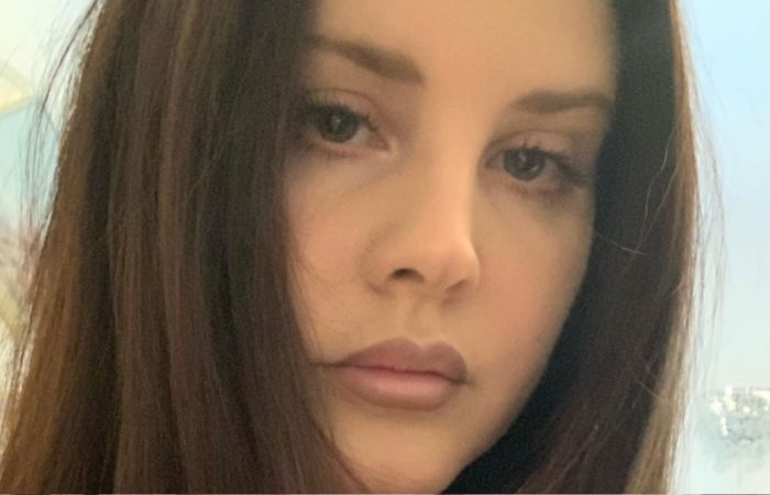 “I’m a princess, I’m divisive” – An inside look at Lana’s song A&W