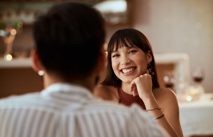 Here’s how you can bring up astrology on the first date without fear of judgement