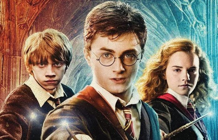 15 ‘Harry Potter’ gifts for diehard fans of Harry, Hermione, & Ron