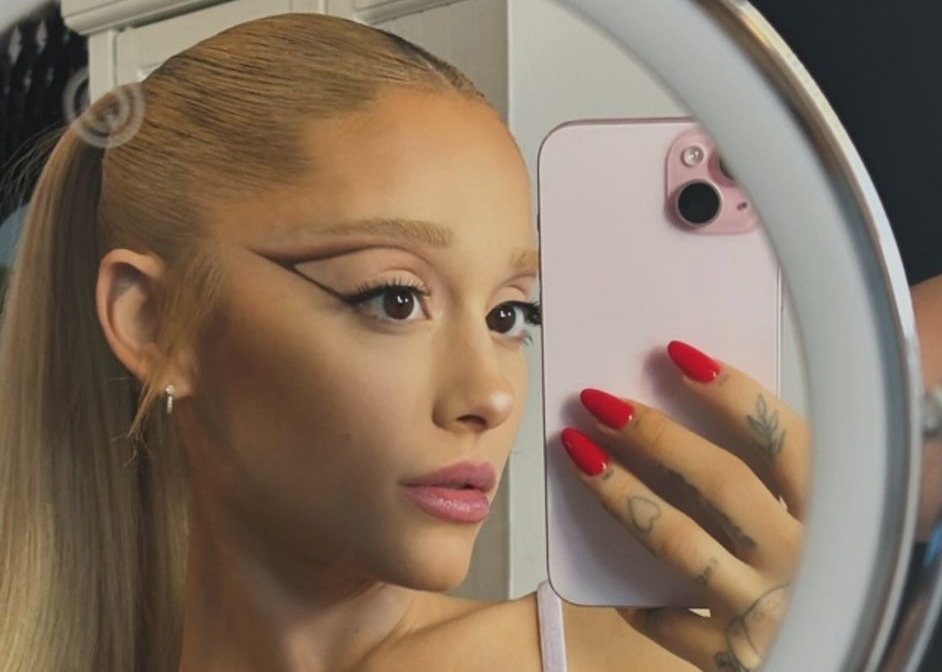 Ariana Grande’s recent Instagram posts are seemingly sweeping her scandals under the rug
