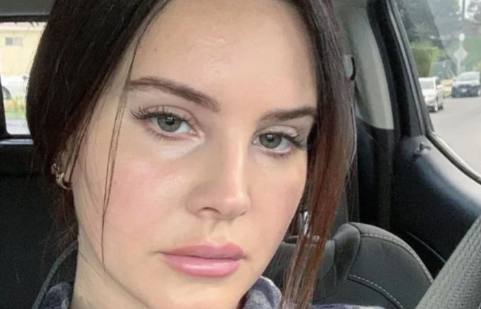 Why “Blue Jeans” & “Video Games” are Lana songs for the hopeless romantics of the world