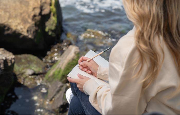 Manifestation Mondays: Try this scripting method to manifest your dream life