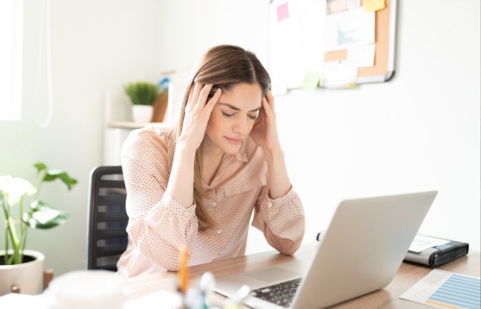 3 signs you’re about to get fired from your job