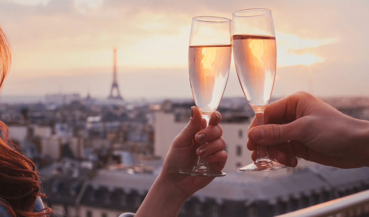 This might be the most romantic restaurant in Paris
