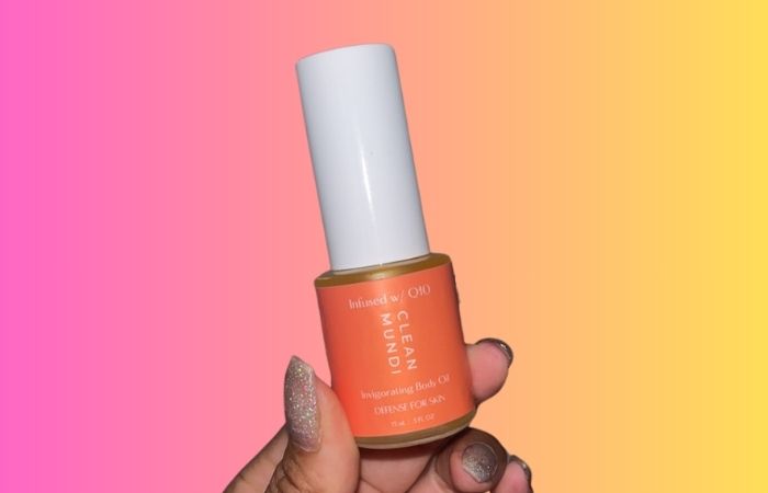 Girlies who practice self-care use CLEAN MUNDI Bath & Body Skincare