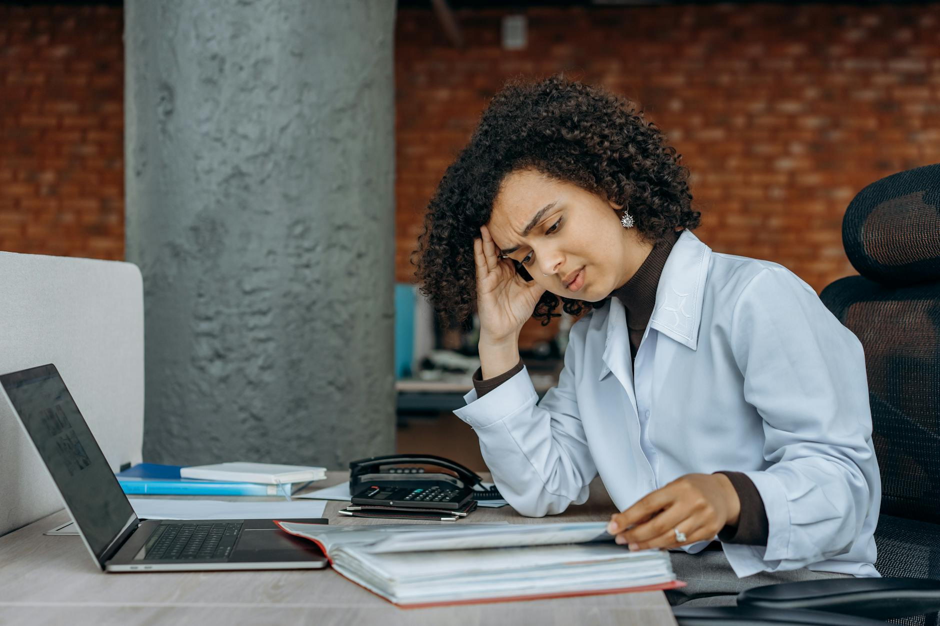 3 signs your company is toxic AF