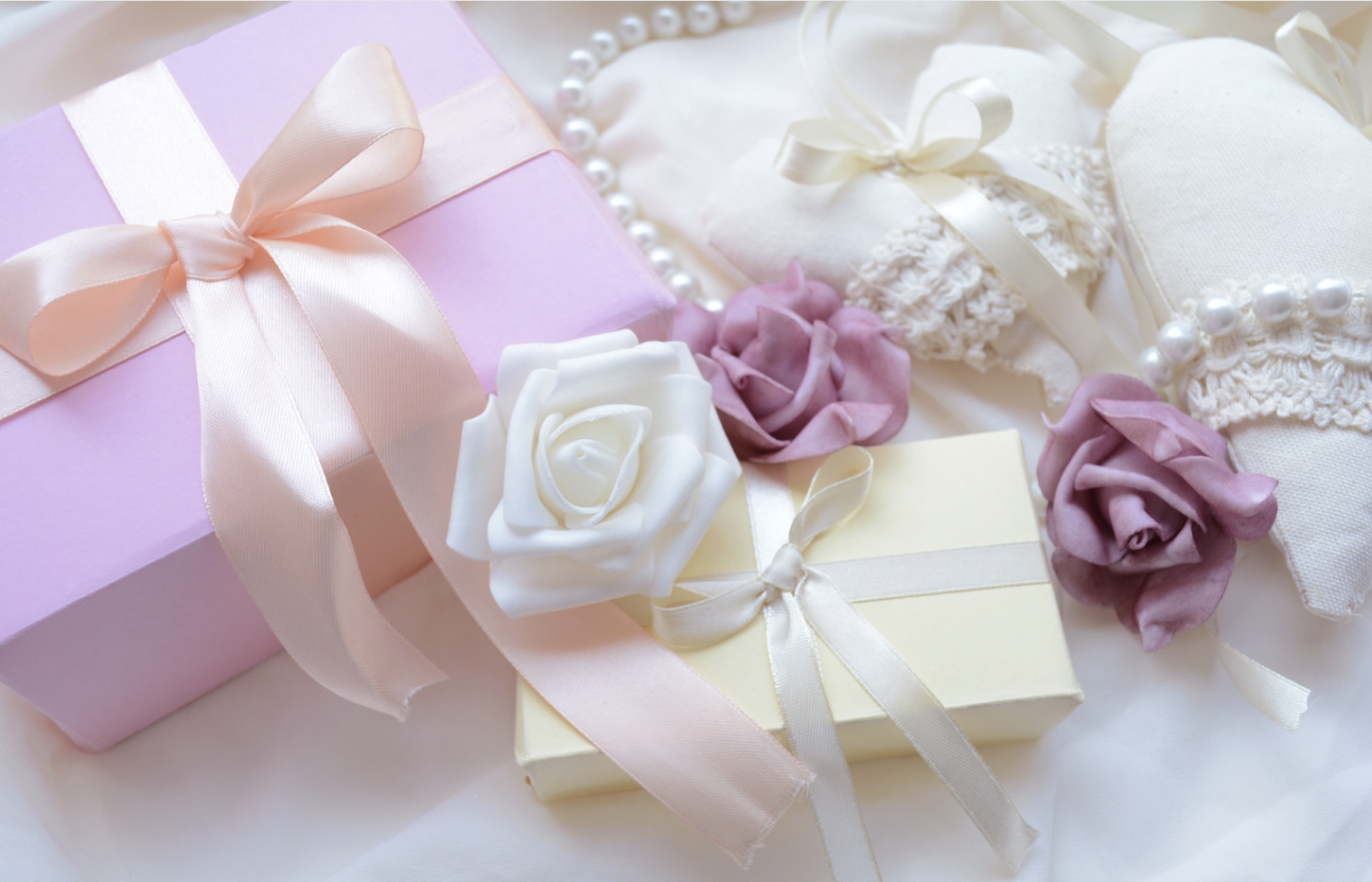 Wedding gift etiquette rules to acknowledge ASAP