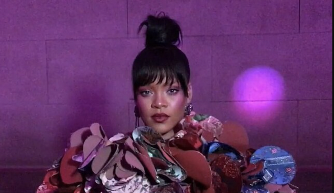 Modeling is a MAJOR source of income for Rihanna – Details