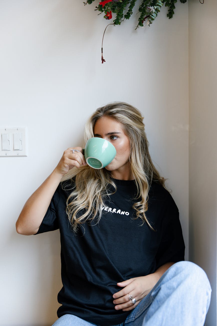 Wellness Wednesdays: Is caffeine affecting your vibration?