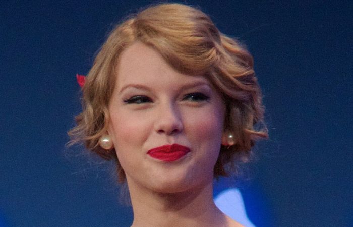 Did Olivia reference “Midnights” by Taylor in “Vampire”?