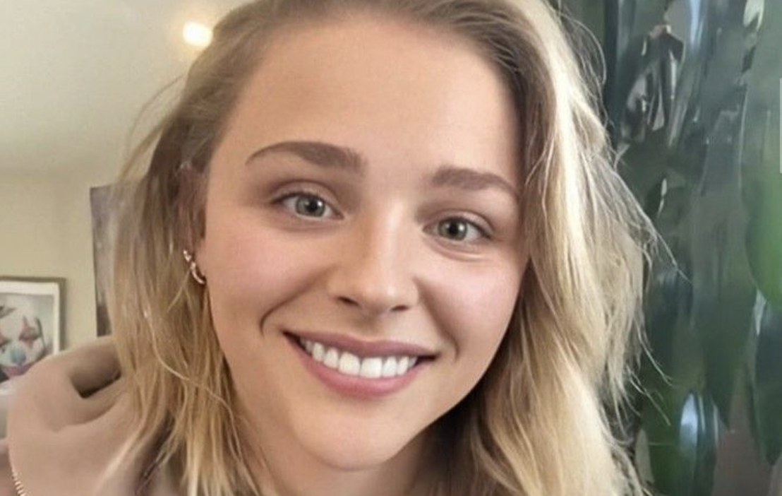 Chloë Grace Moretz sparks 107% rise in searches for blue wedding dresses