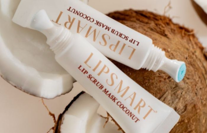 LIPSMART’s new Scrub Mask makes lip exfoliation feel a little more luxurious